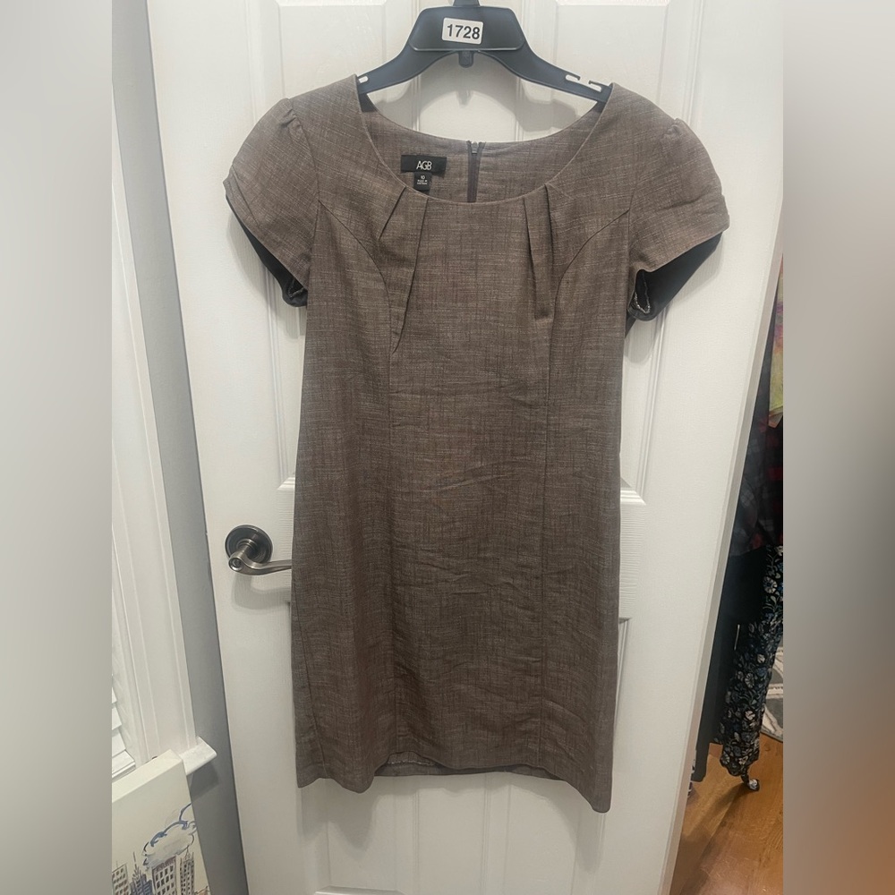 AGB Women's Tan Midi Dress